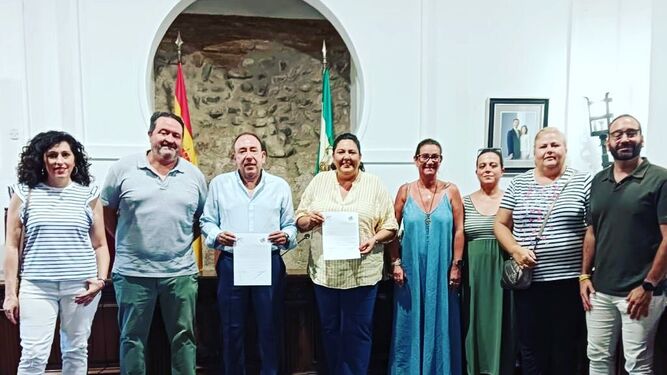 Reunión entre la alcaldesa de Montoro, Lola Amo, y el alcalde de Villa del Río, Jesús Morales.