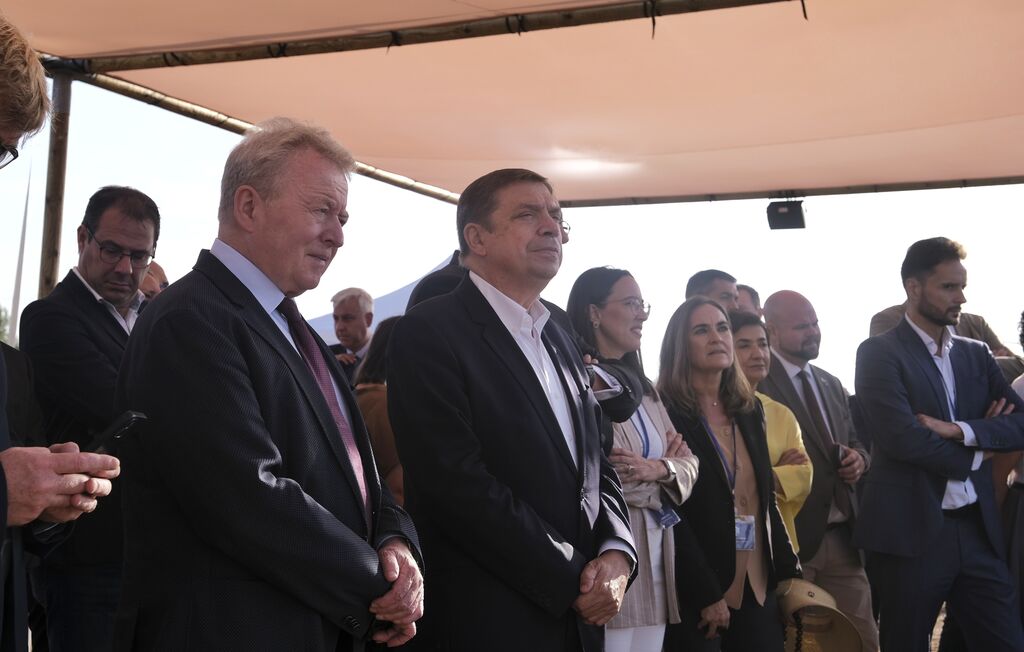 La visita de los ministros de la UE a la finca experimental de Rabanales en C&oacute;rdoba, en fotograf&iacute;as