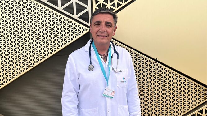 El doctor Jiménez Páez, geriatra del Hospital Quirónsalud Córdoba.