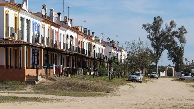 Casas de El Rocío, con sus típicos porches.