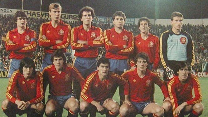 El equipo titular de España en aquel 12-1 contra Malta.