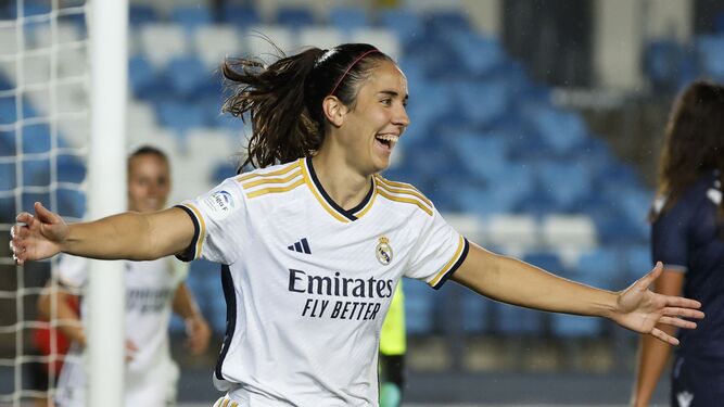 Rocío Gálvez celebra su gol a la Real Sociedad.