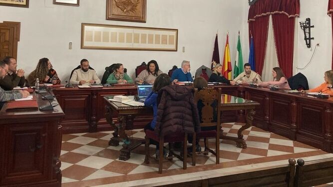 Un momento del pleno celebrado en el Ayuntamiento de Montoro.