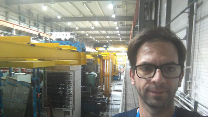 El investigador de la UCO Jorge Berenguer Antequera en las instalaciones del CERN.