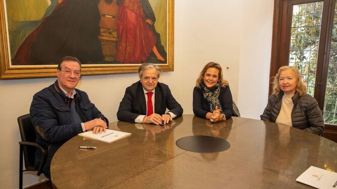 Firma del convenio entre la Diputación y la Peña Flamenca Montoreña Diego Ayllón.