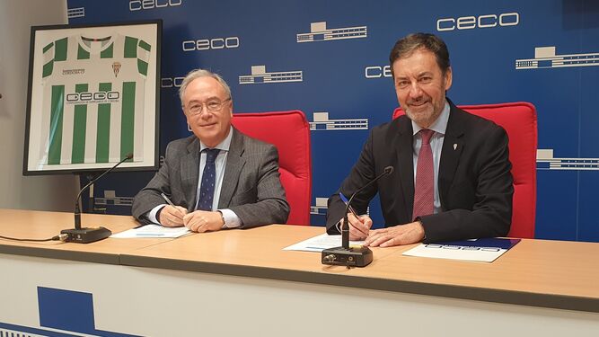 Antonio Díaz y Antonio Fernández Monterrubio suscriben la adhesión a CECO del Córdoba CF.