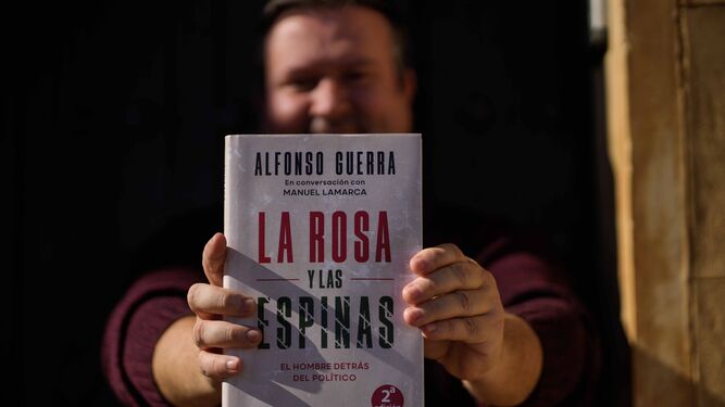 El libro 'La Rosa y las Espinas', de Manuel Lamarca.
