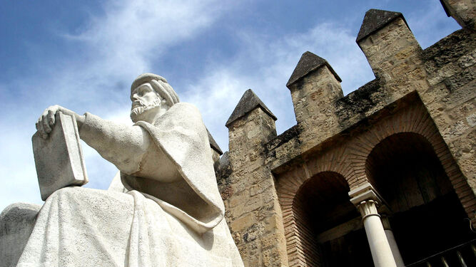 Estatua de Averroes en Córdoba.