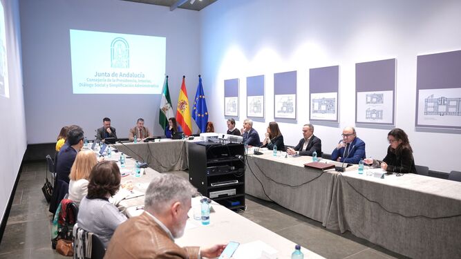 Antonio Sanz preside la reunión del Consejo Asesor de la Agencia Digital de Andalucía.