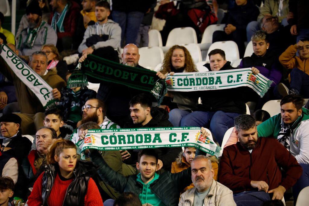 Las mejores fotos del ambiente en El Arc&aacute;ngel para el C&oacute;rdoba CF - Real Murcia