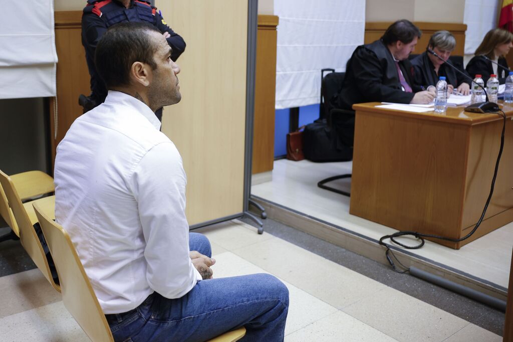 Las fotos de Dani Alves en el juicio por presunta violaci&oacute;n