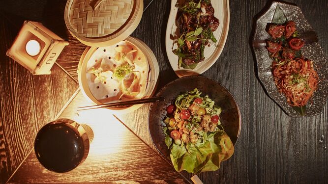 Distintos  platos de Nu Downtown, restaurante de Marbella, para celebrar el Año Nuevo Chino