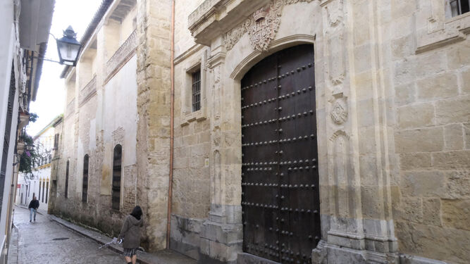 Fachada del antiguo convento de Santa Clara.