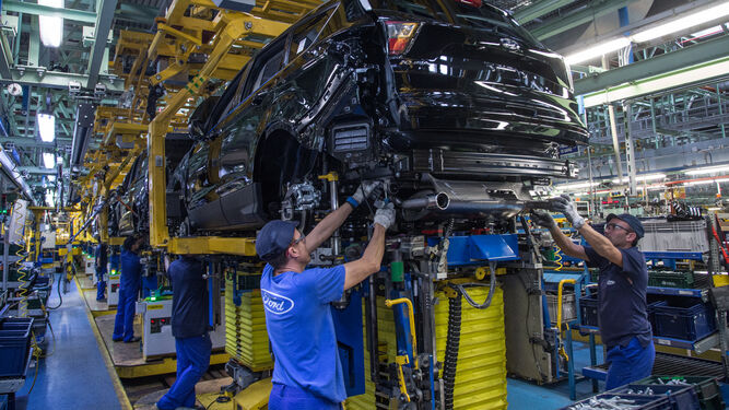Ford y UGT acuerdan un ERTE para un máximo de 500 trabajadores en Almussafes (Valencia)