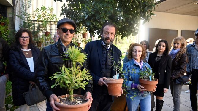 Donación de las plantas al Jardín Botánico de Córdoba