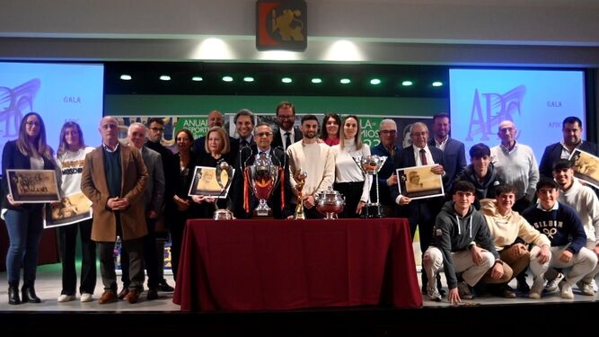 Los premiados en la gala de la Asociación de Periodistas Deportivos de Córdoba.