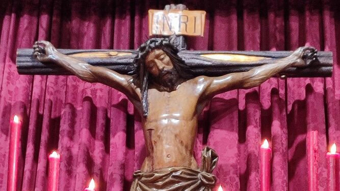 El Cristo de las Penas, en la iglesia de Santiago.