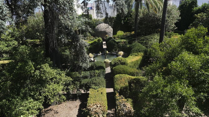 Jardín del Palacio de Viana