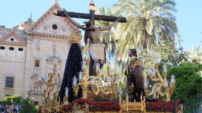 El Cristo de Gracia, durante su salida procesional de 2023.