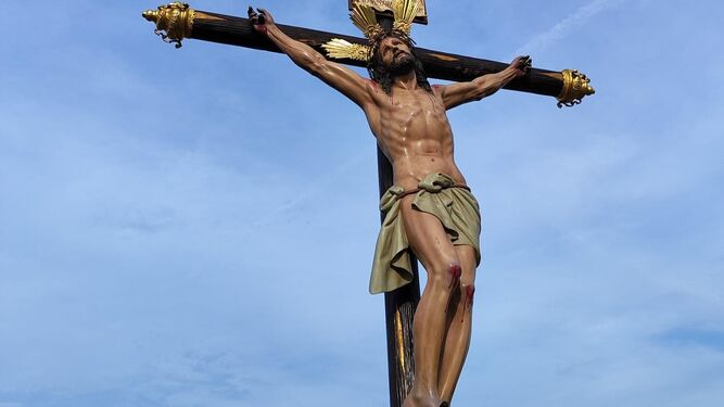 El Cristo de la Salud, durante su traslado en Palma del Río.