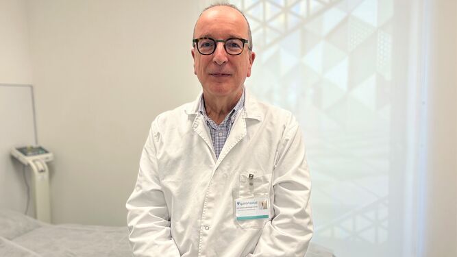 El doctor Luis Manuel Entrenas, jefe de servicio de Neumología del Quirónsalud Córdoba.