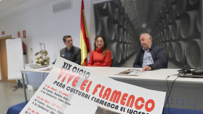 Presentación del XIX ciclo Vive el Flamenco de Montilla que organiza la Peña El Lucero.