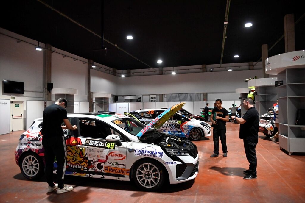 Rallye Sierra Morena 2024: Las mejores fotos de las verificaciones t&eacute;cnicas