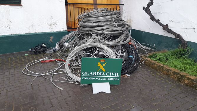 Cable de aluminio intervenido por la Guardia Civil.