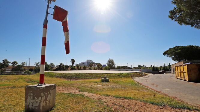 Zona del helipuerto del Juan Ramón Jiménez, donde irá ubicado el futuro hospital Materno-Infantil de Huelva.